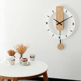 Pendule Murale Blanche en Bois